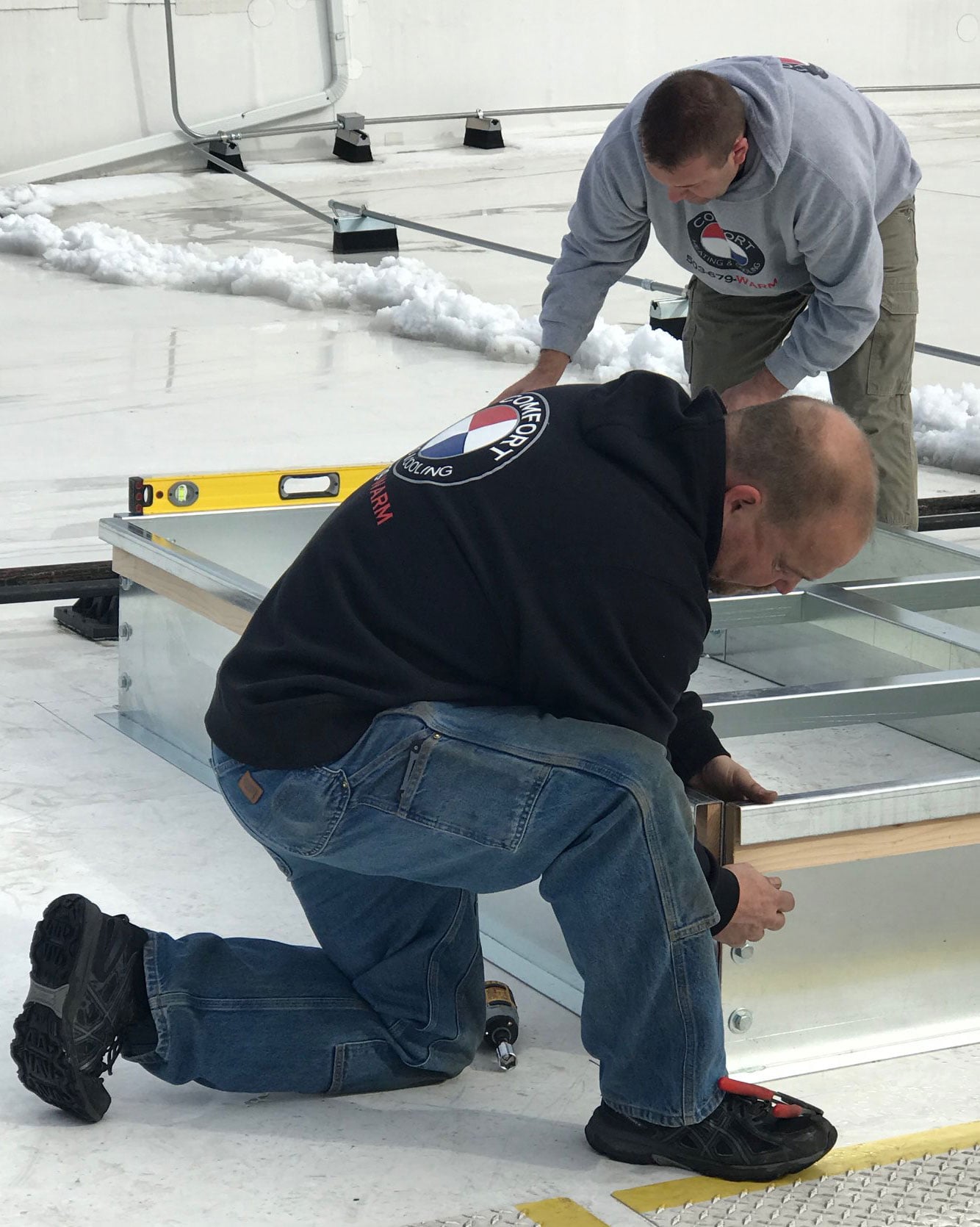 MCH-workers-2 comfort heating hvac technicians working
